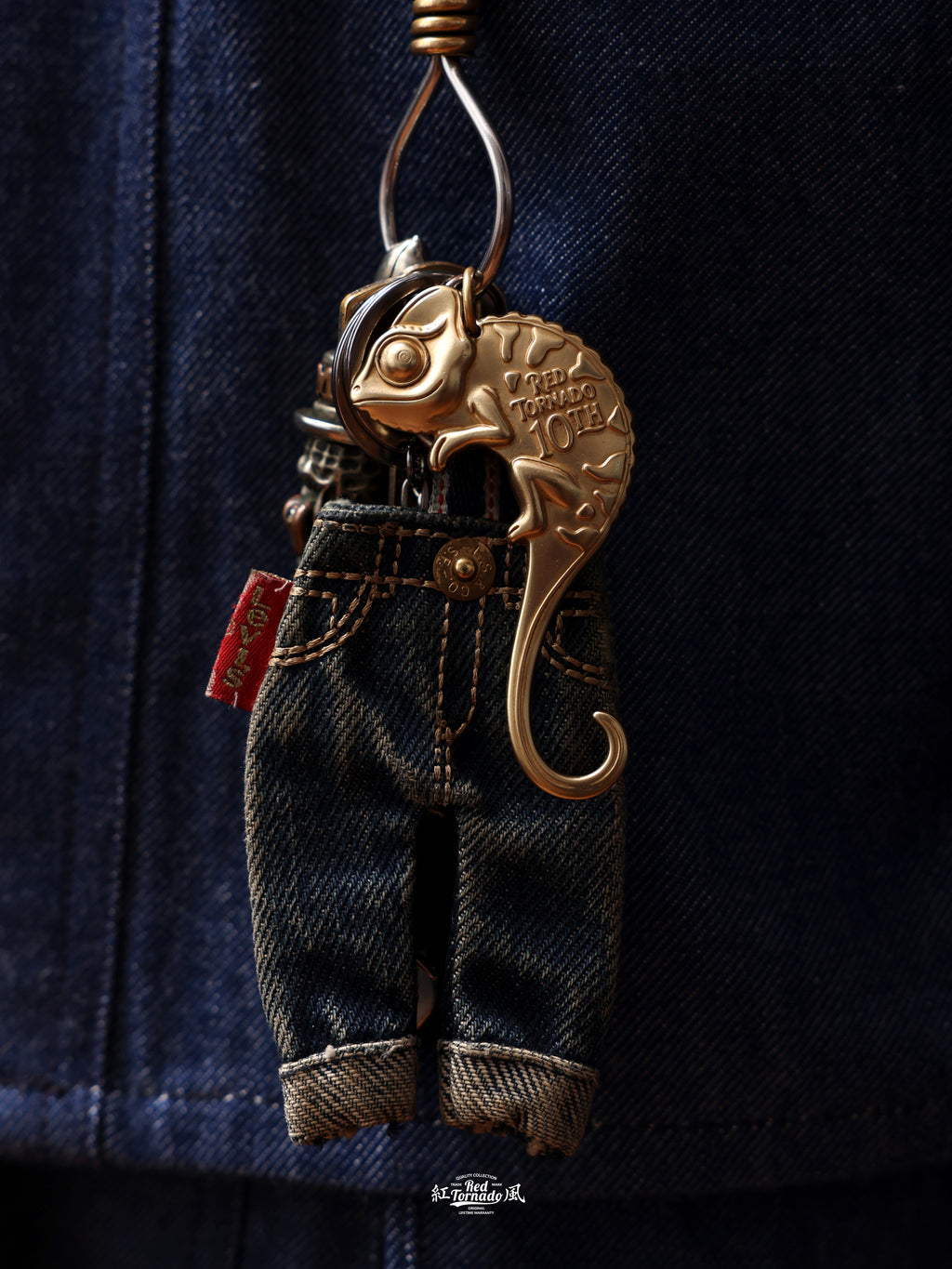 RED TORNADO 10th Anniversary Denim Button Hook