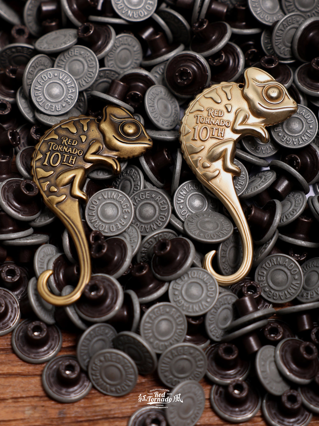 RED TORNADO 10th Anniversary Denim Button Hook
